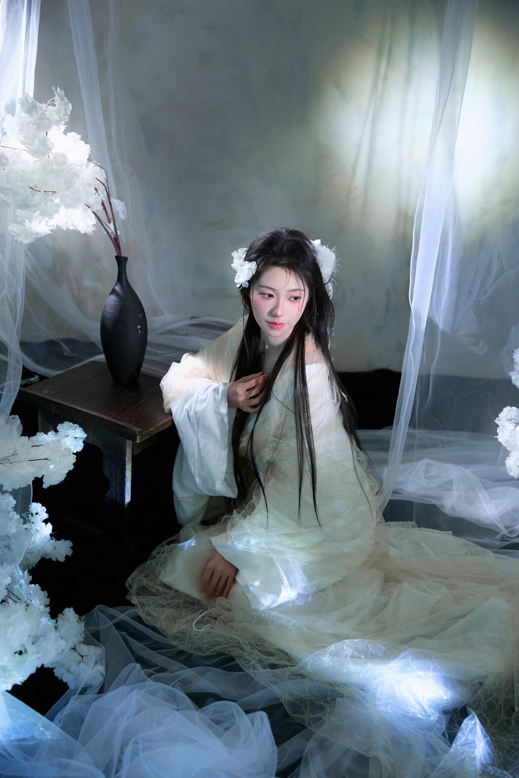 YiTuYu艺图语 Vol.8929 Fen Mian Gu Niang (15P)