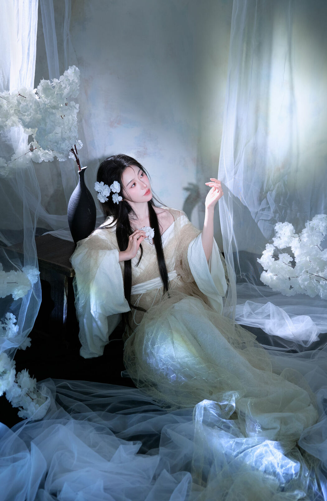 YiTuYu艺图语 Vol.8929 Fen Mian Gu Niang (15P)