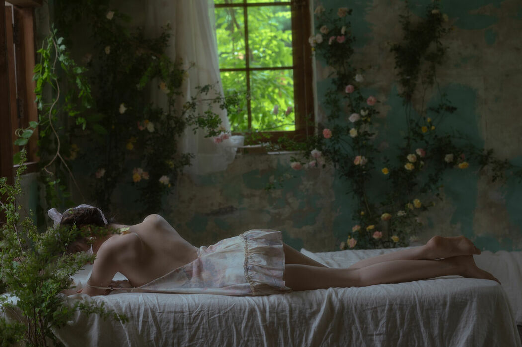 YiTuYu艺图语 Vol.8928 Lin Mu Ting Zi (22P)