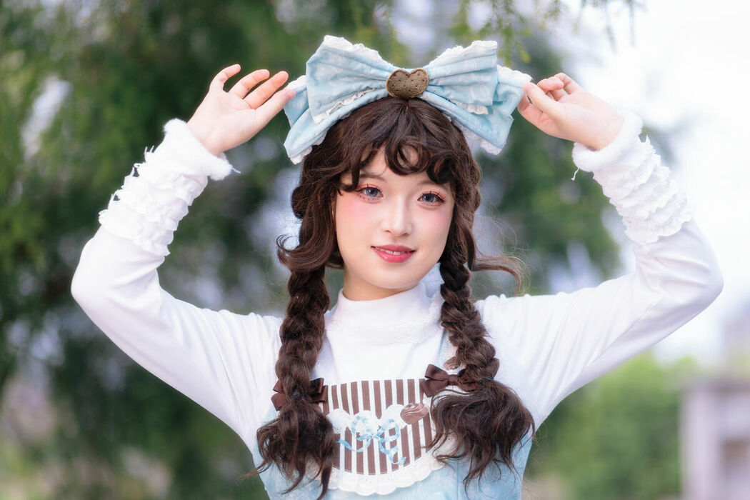 YiTuYu艺图语 Vol.8935 Nuo Mi Tuan (17P)