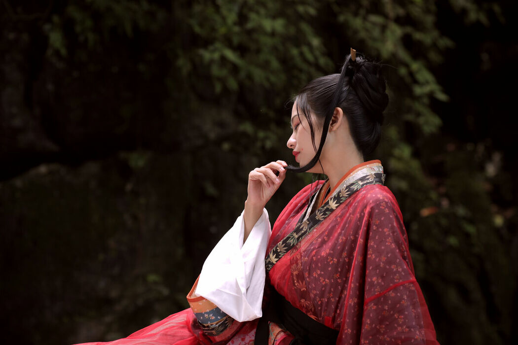 YiTuYu艺图语 Vol.8939 Yu Shi Ya (27P)