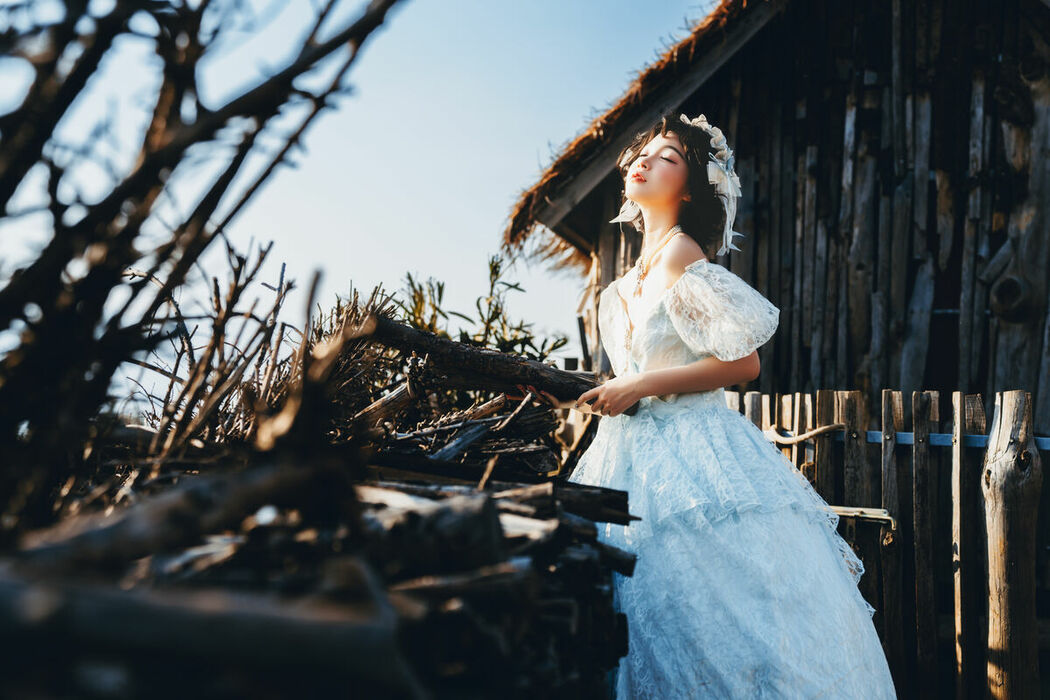 YiTuYu艺图语 Vol.8937 Disexi Si Ning (38P)