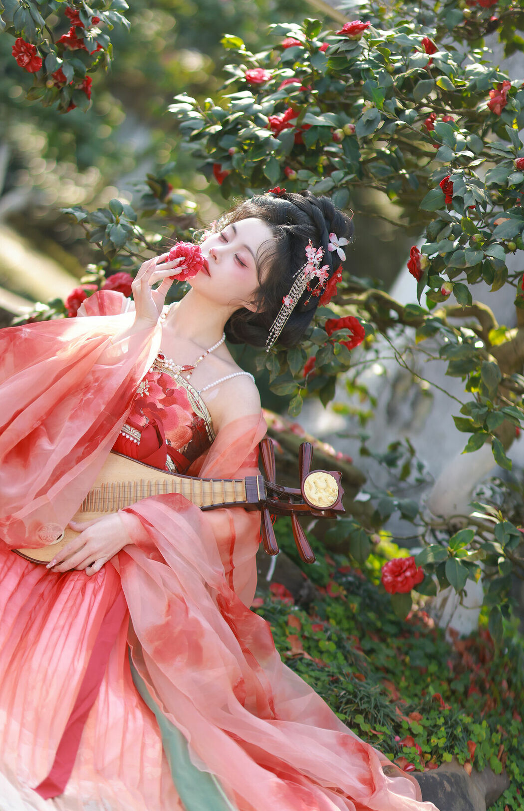 YiTuYu艺图语 Vol.8938 Takumi Ya (15P)