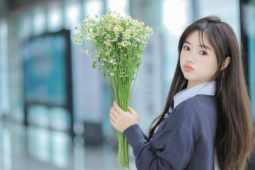 YiTuYu艺图语 Vol.8944 Bo Luo You Dian Tian (25P)