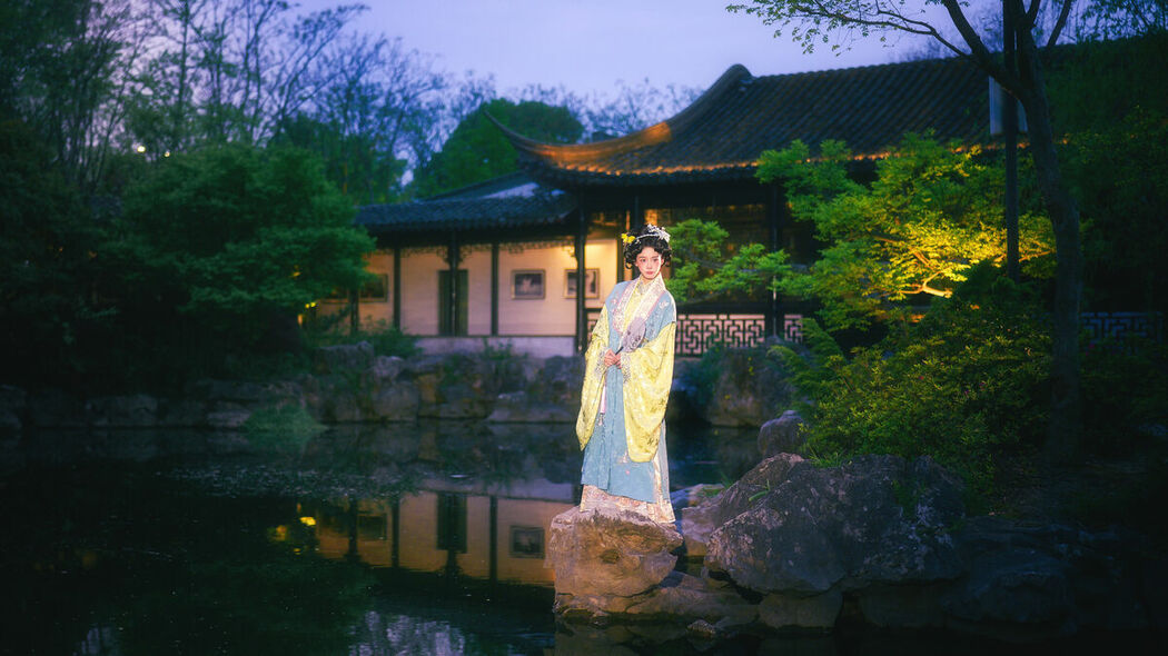 YiTuYu艺图语 Vol.8940 Xiao Xong (34P)