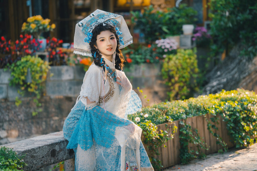 YiTuYu艺图语 Vol.8941 Xiao Lin (15P)