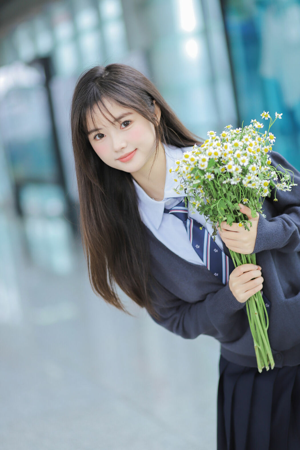 YiTuYu艺图语 Vol.8944 Bo Luo You Dian Tian (25P)