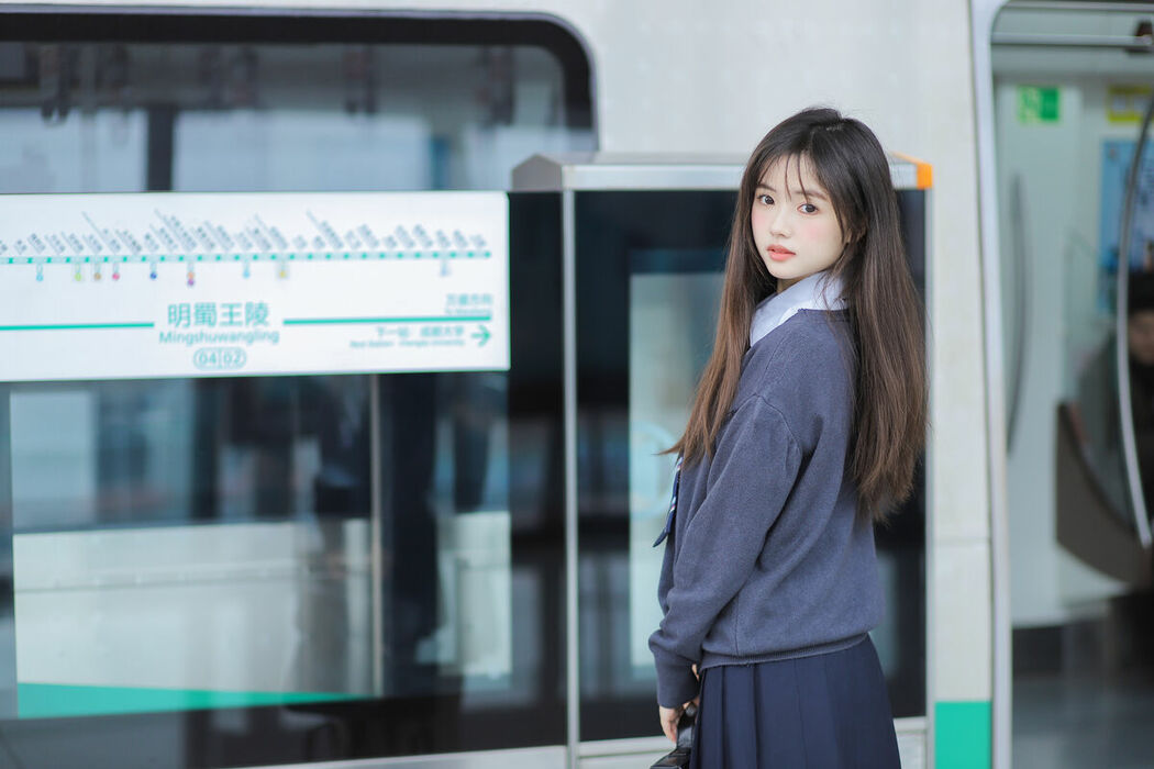 YiTuYu艺图语 Vol.8944 Bo Luo You Dian Tian (25P)