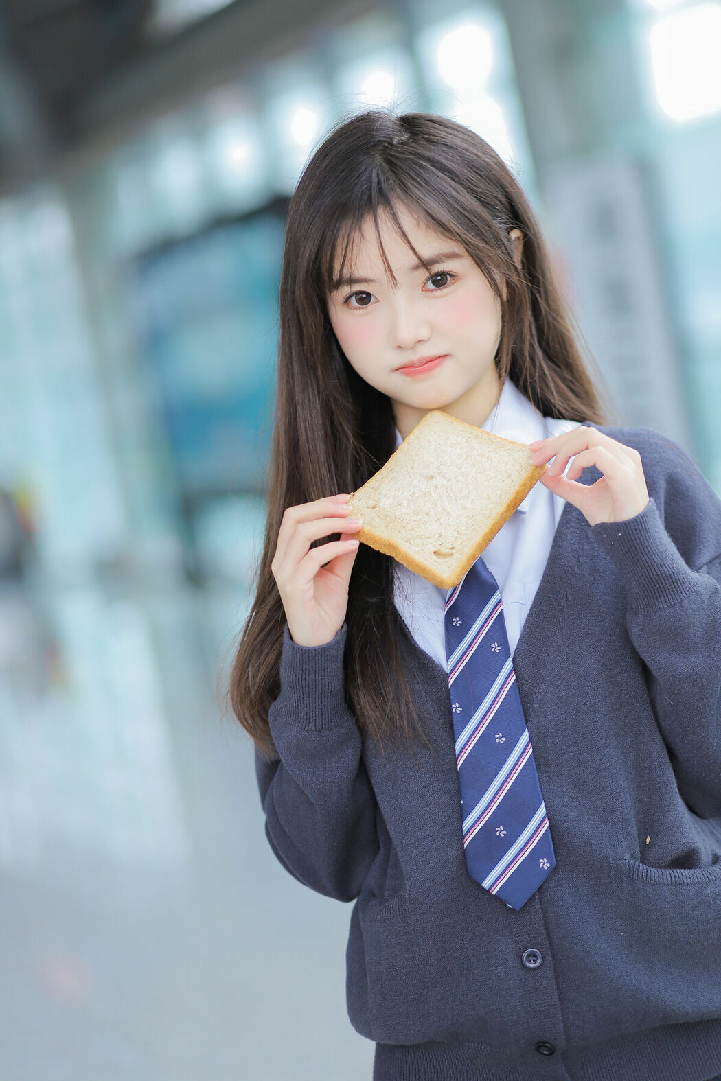 YiTuYu艺图语 Vol.8944 Bo Luo You Dian Tian (25P)