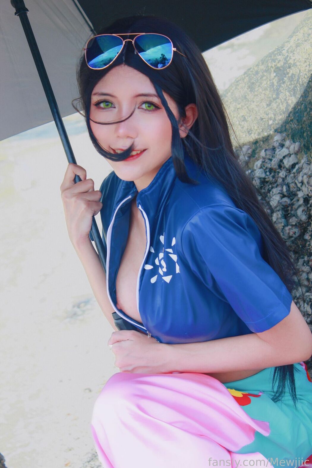 Coser@lMusicl – Nico Robin (19P)