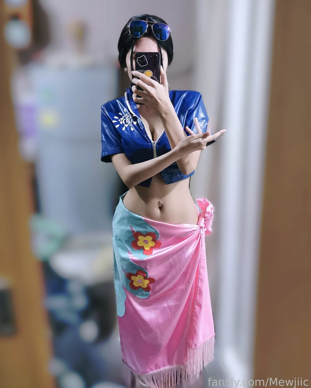Coser@lMusicl – Nico Robin (19P)