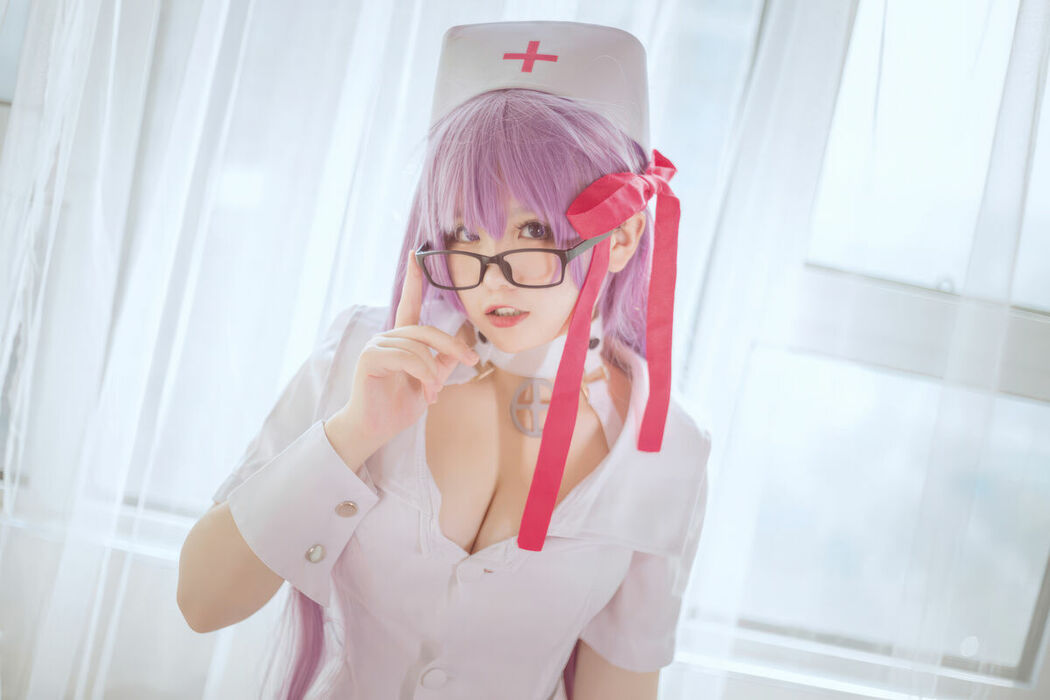 Coser@阿半今天很开心 – BB护士 (26P)