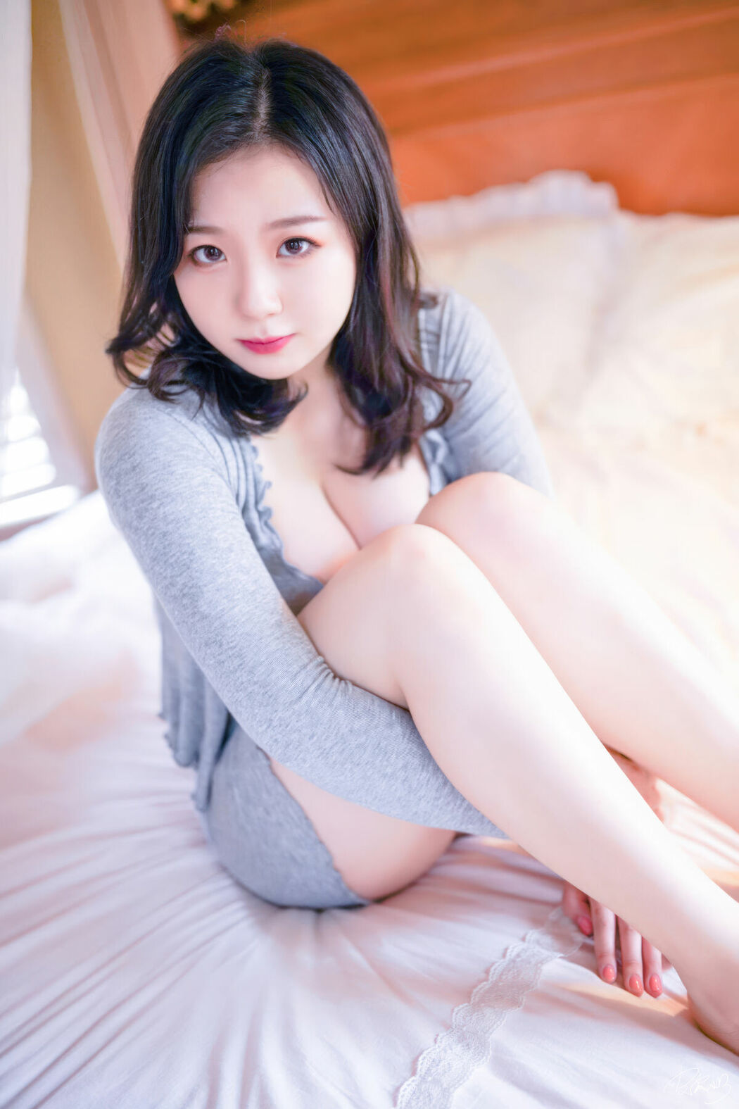 Coser@皮皮奶可可爱了啦 – 房东太太 (51P)