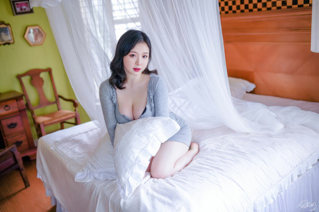 Coser@皮皮奶可可爱了啦 – 房东太太 (51P)