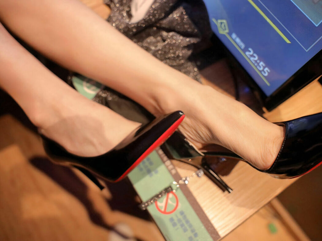 XiuRen秀人网 Uncensored Li Shuang Er 梨霜儿 – R18 秀人网模特 电竞少女 Part02 (58P)