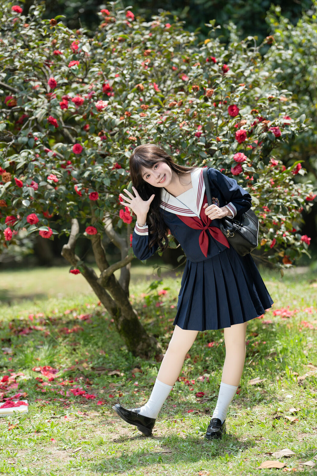 YiTuYu艺图语 Vol.8953 Xia Yu Xiao Nian (26P)