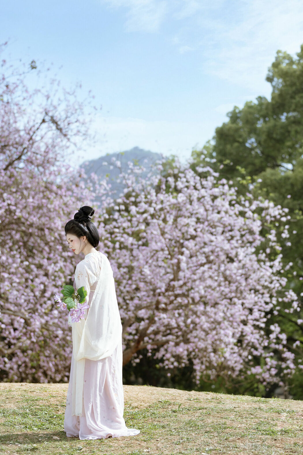 YiTuYu艺图语 Vol.8958 Xiao Y Jin Tian Ye Hen Kai Xin (20P)