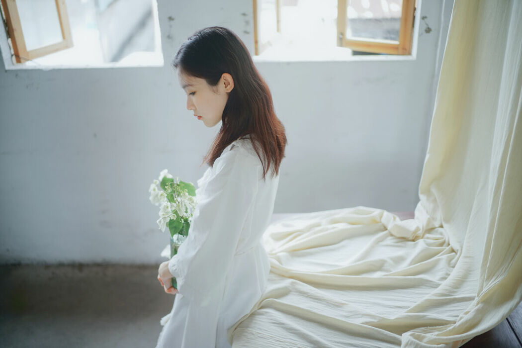 YiTuYu艺图语 Vol.8951 Yi Zhi You Zi (46P)