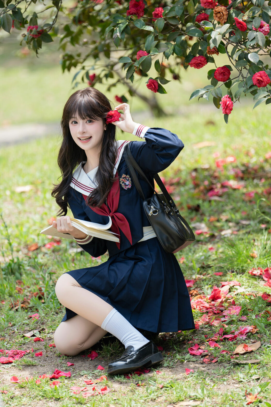 YiTuYu艺图语 Vol.8953 Xia Yu Xiao Nian (26P)