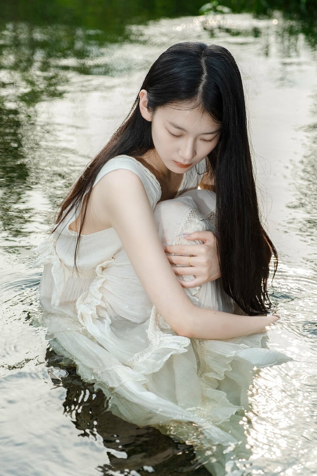 YiTuYu艺图语 Vol.8957 Yang (17P) Cover Photo