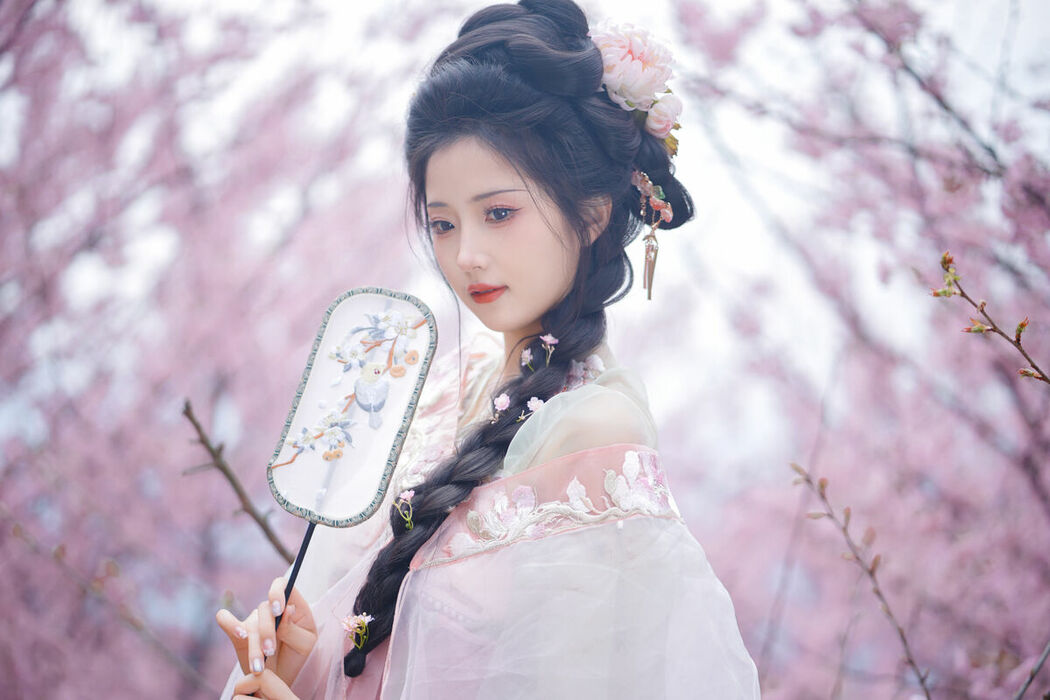 YiTuYu艺图语 Vol.8949 Tu Ya W (20P)