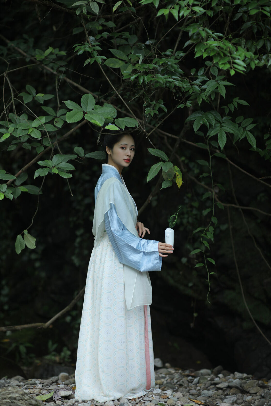 YiTuYu艺图语 Vol.8959 Shi Yu Shi Ya (27P)