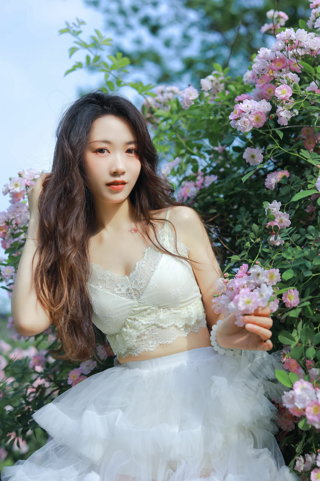 YiTuYu艺图语 Vol.8955 Hua Zhuang Shi Tian (26P)