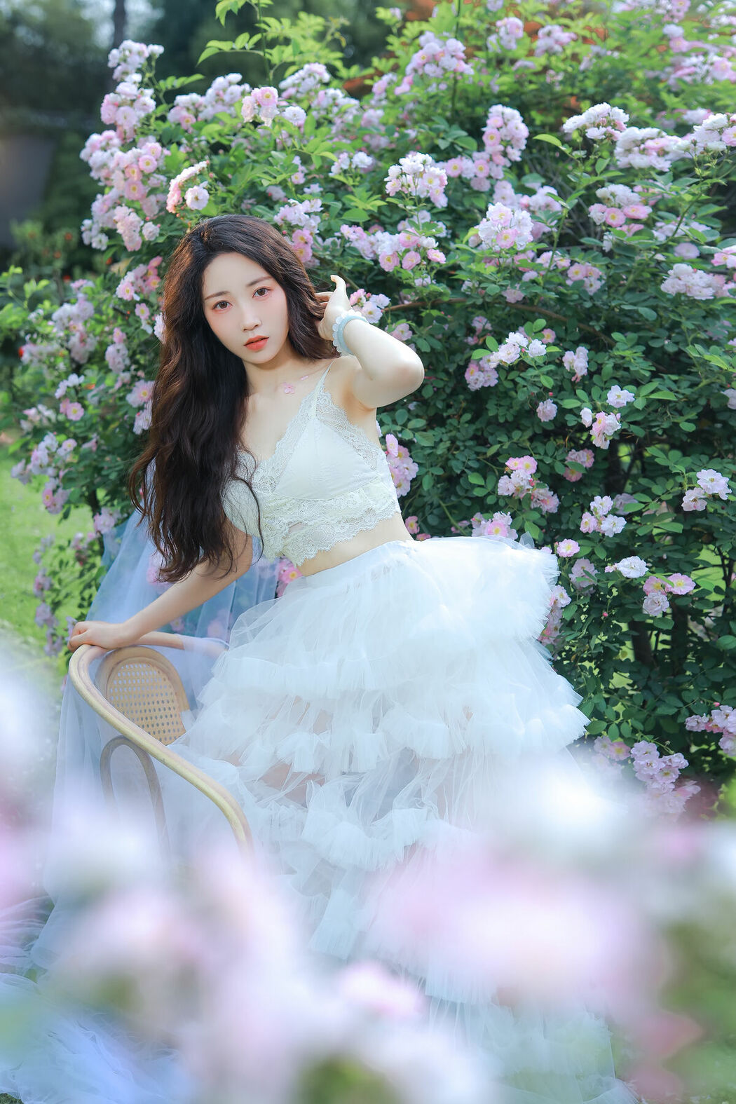 YiTuYu艺图语 Vol.8955 Hua Zhuang Shi Tian (26P)