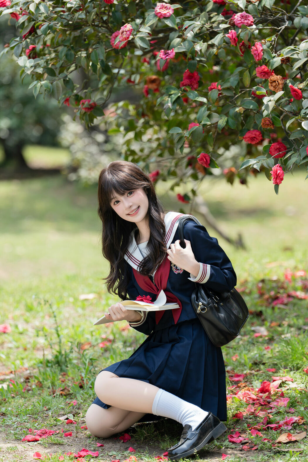 YiTuYu艺图语 Vol.8953 Xia Yu Xiao Nian (26P)