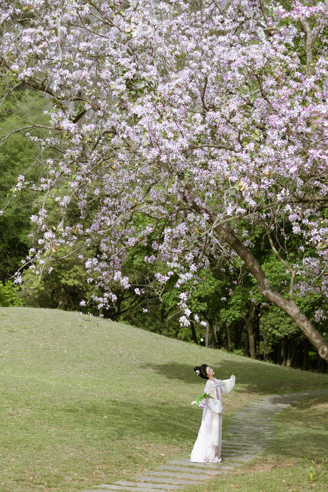 YiTuYu艺图语 Vol.8958 Xiao Y Jin Tian Ye Hen Kai Xin (20P)