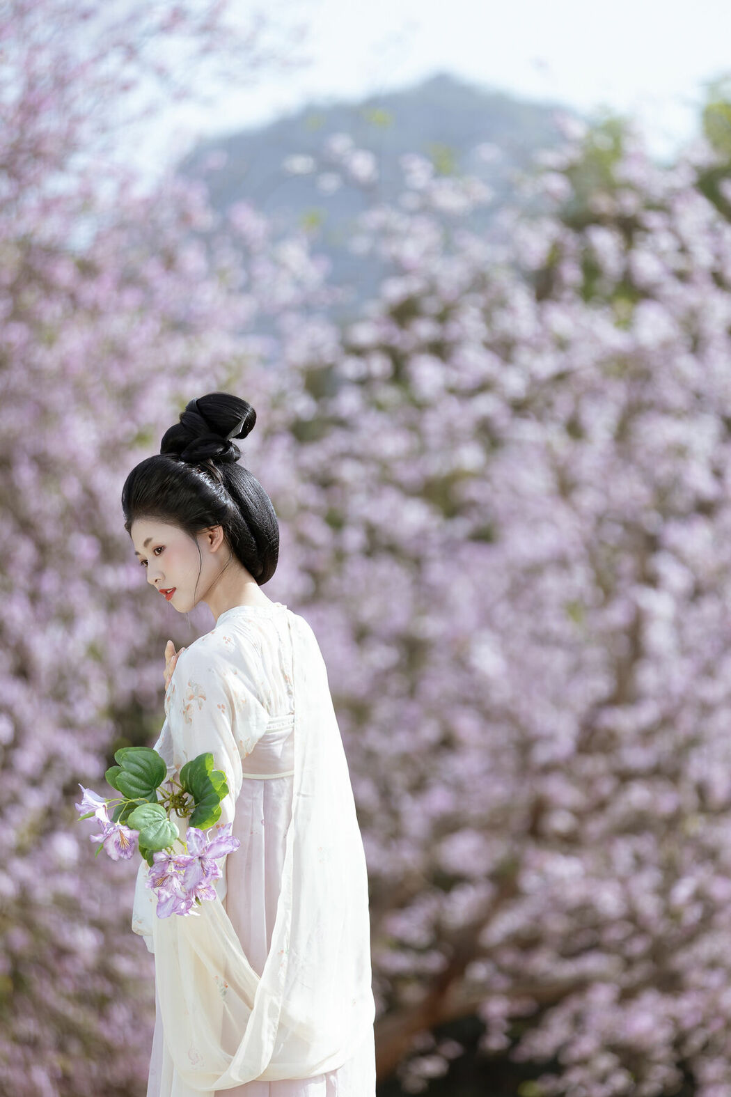 YiTuYu艺图语 Vol.8958 Xiao Y Jin Tian Ye Hen Kai Xin (20P)