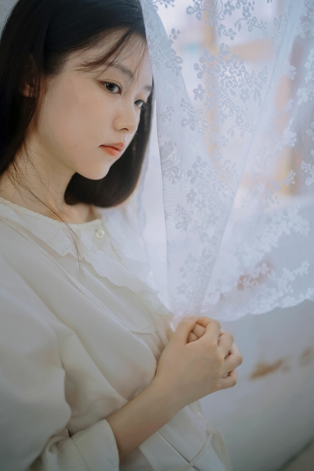 YiTuYu艺图语 Vol.8951 Yi Zhi You Zi (46P)