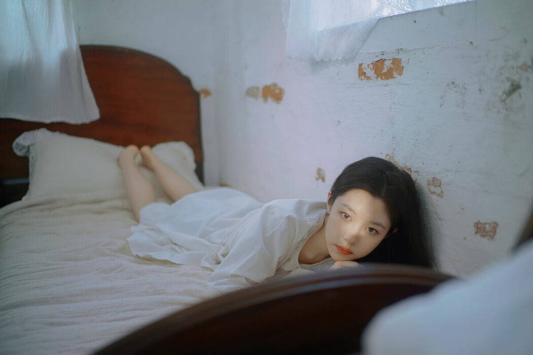 YiTuYu艺图语 Vol.8951 Yi Zhi You Zi (46P)