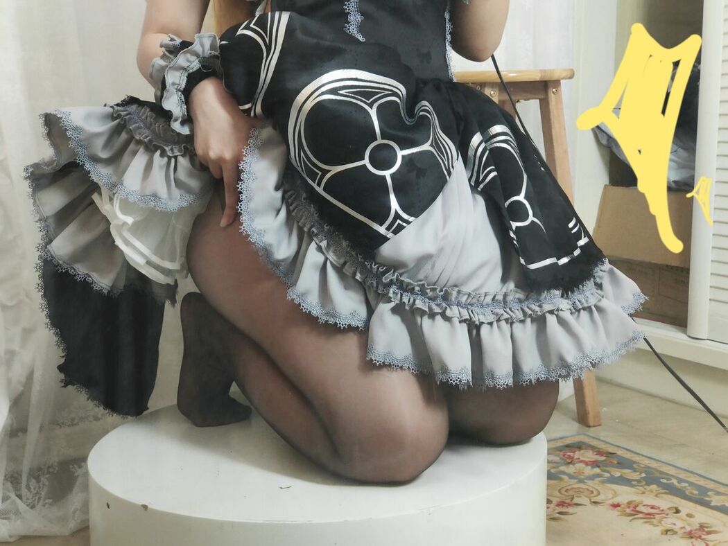 Coser@比奇堡黄塞方块 – 蔚蓝档案 玛丽偶像自拍 (31P – 4V)