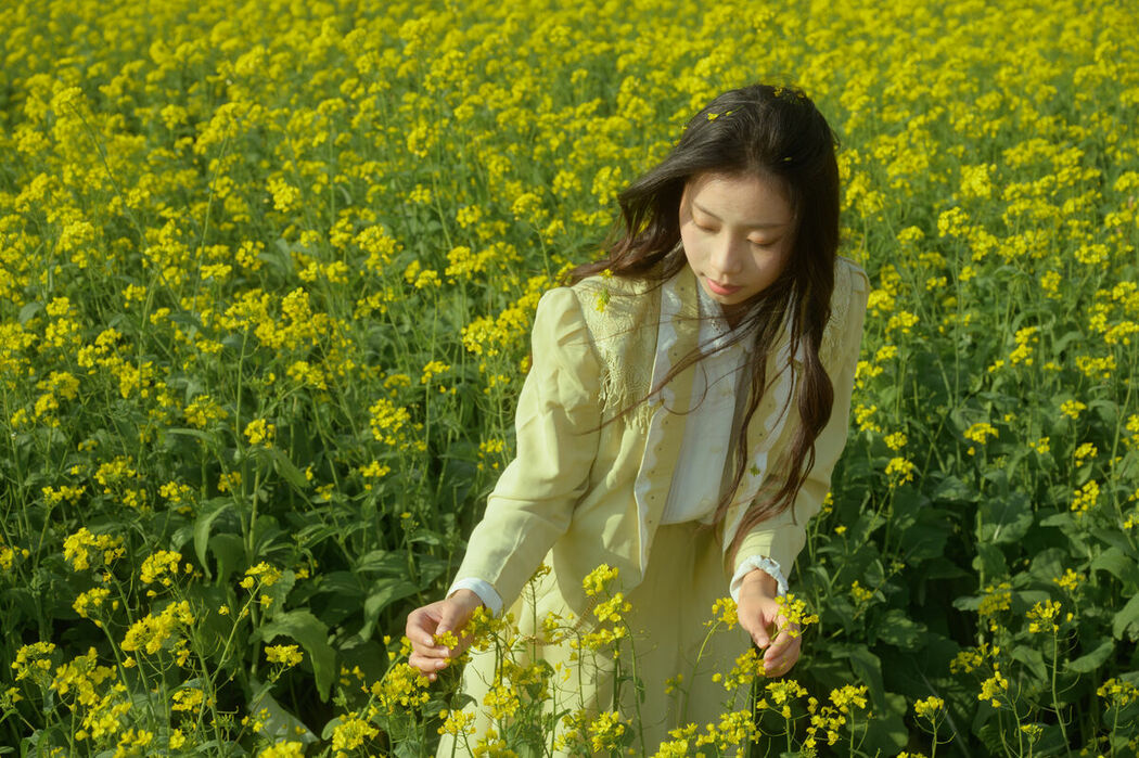 YiTuYu艺图语 Vol.8978 Nana Kobaya (40P)