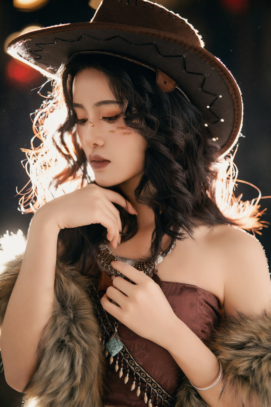 YiTuYu艺图语 Vol.8963 Liao Xiao Lan (18P)