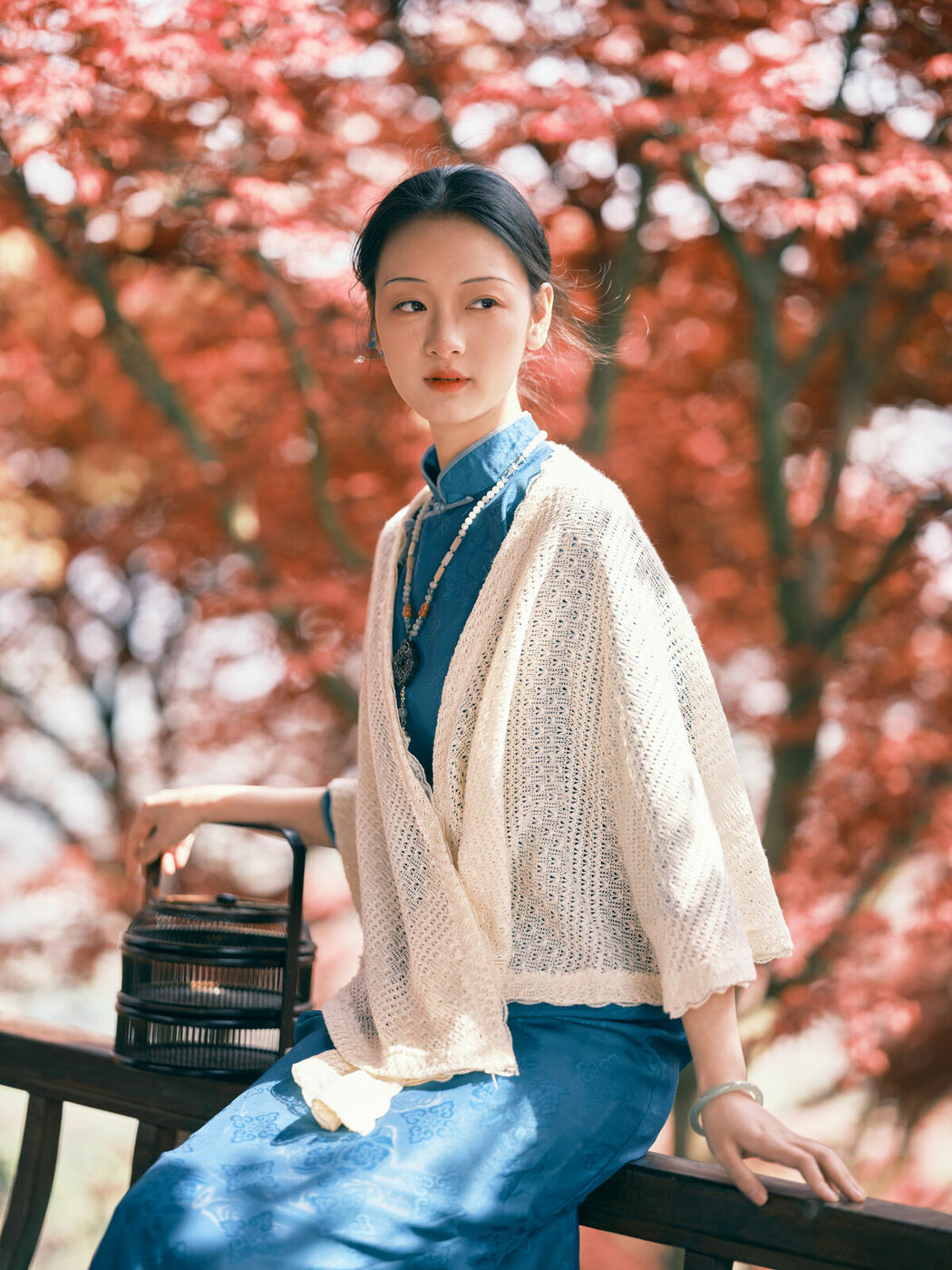 YiTuYu艺图语 Vol.8975 Yao Guai Na Li Tao (40P)