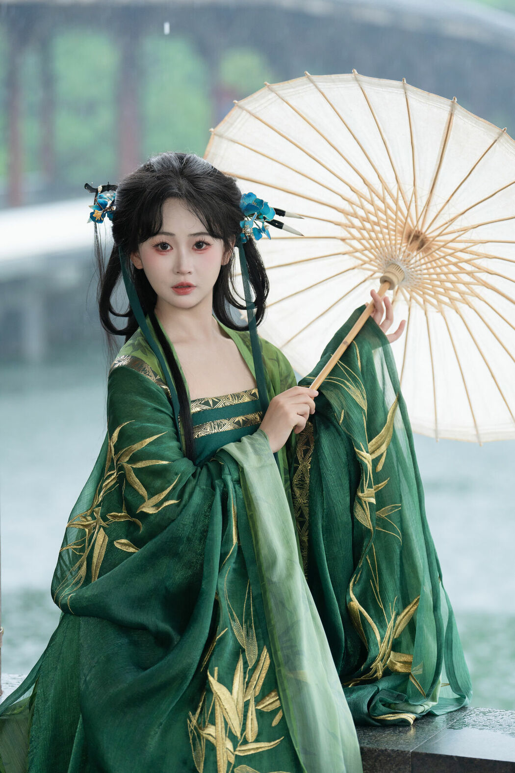 YiTuYu艺图语 Vol.8970 Jiao Yi Zhi Sui Sui (33P)