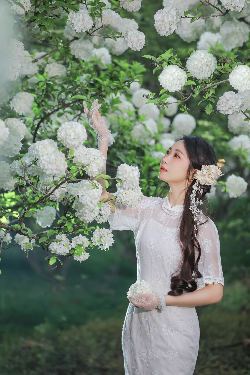 YiTuYu艺图语 Vol.8965 Hua Zhuang Shi Tian (15P)