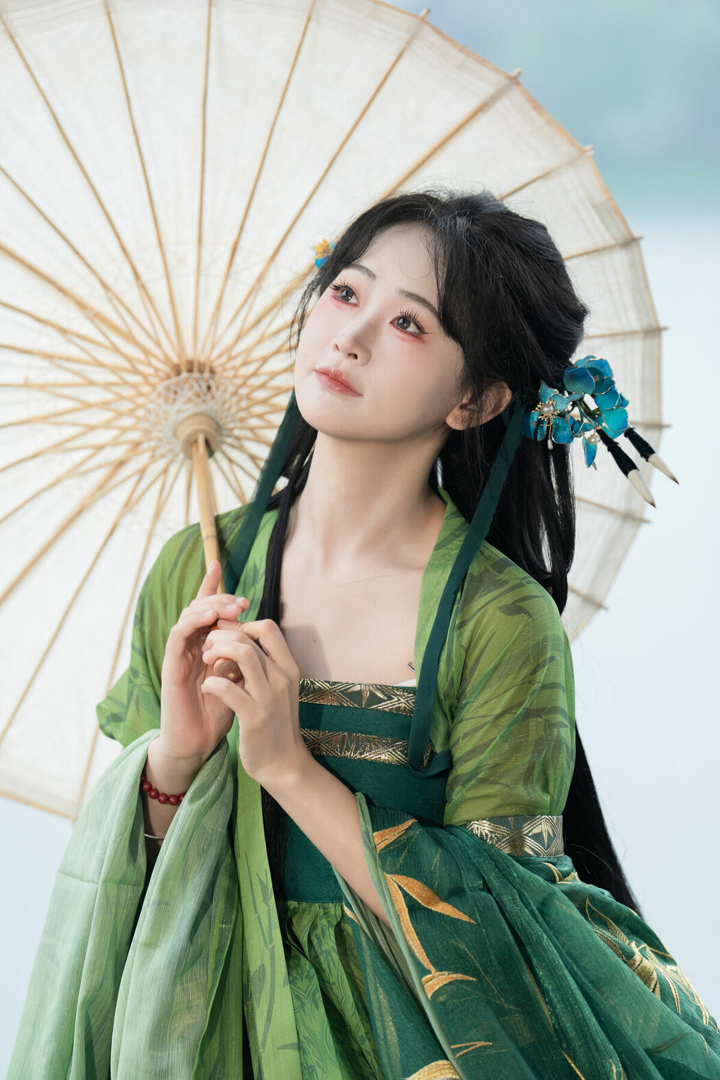 YiTuYu艺图语 Vol.8970 Jiao Yi Zhi Sui Sui (33P)