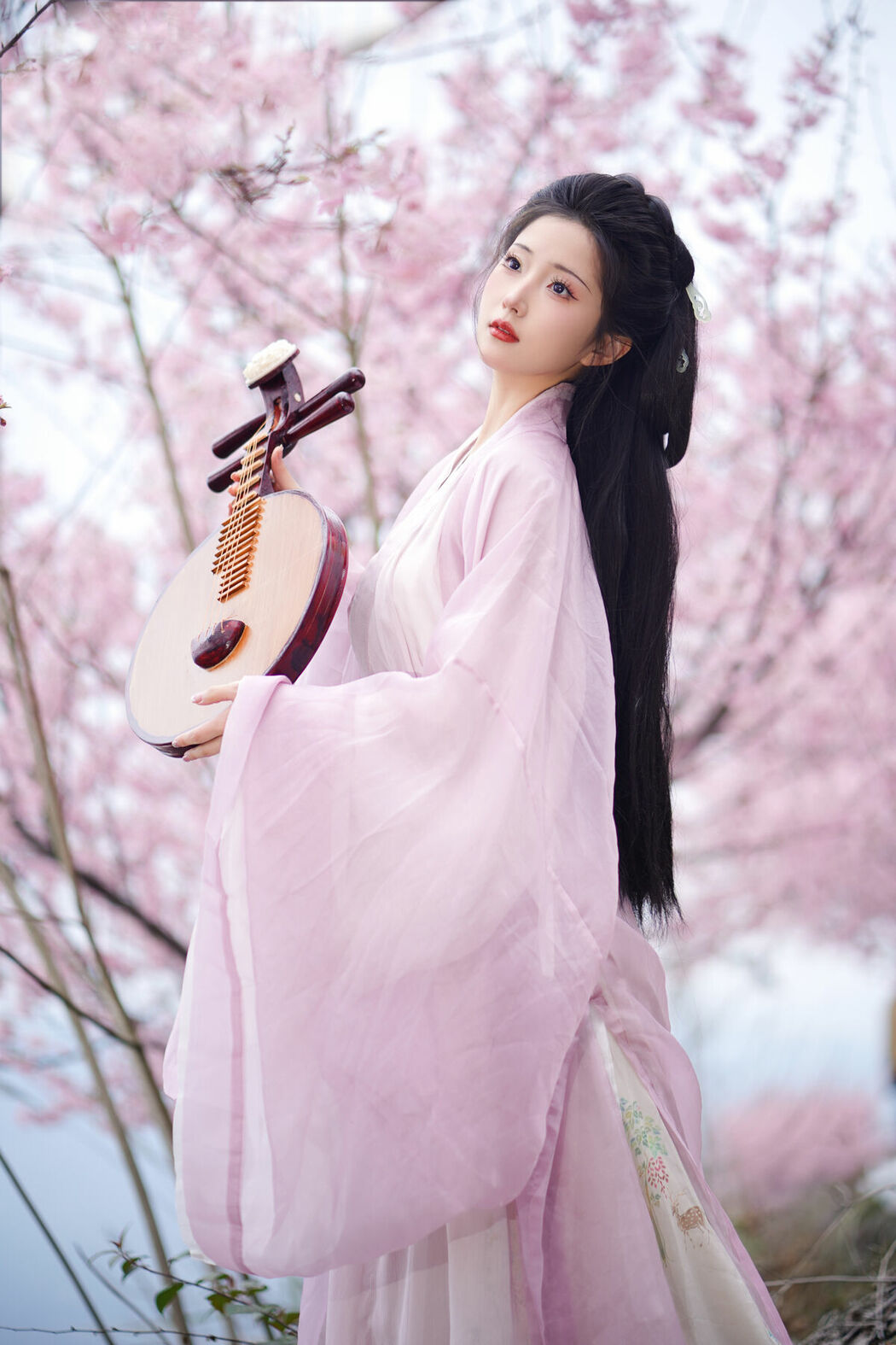 YiTuYu艺图语 Vol.8967 Tu Ya W (15P)