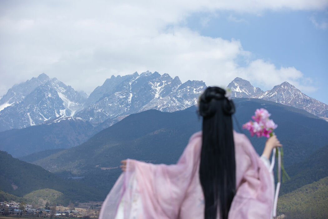 YiTuYu艺图语 Vol.8976 Wan Jiang Ting (34P)