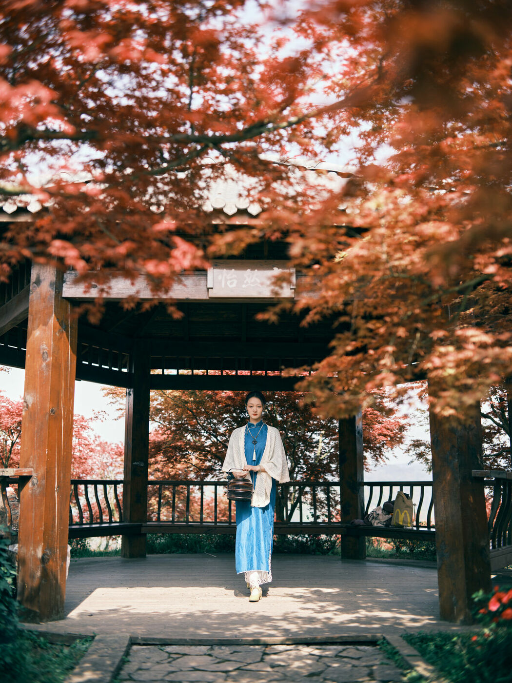 YiTuYu艺图语 Vol.8975 Yao Guai Na Li Tao (40P)