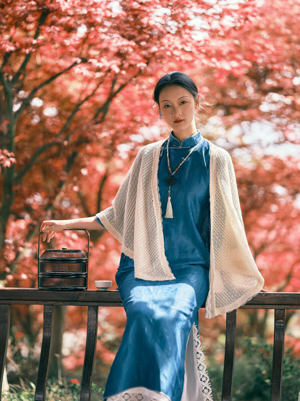 YiTuYu艺图语 Vol.8975 Yao Guai Na Li Tao (40P)