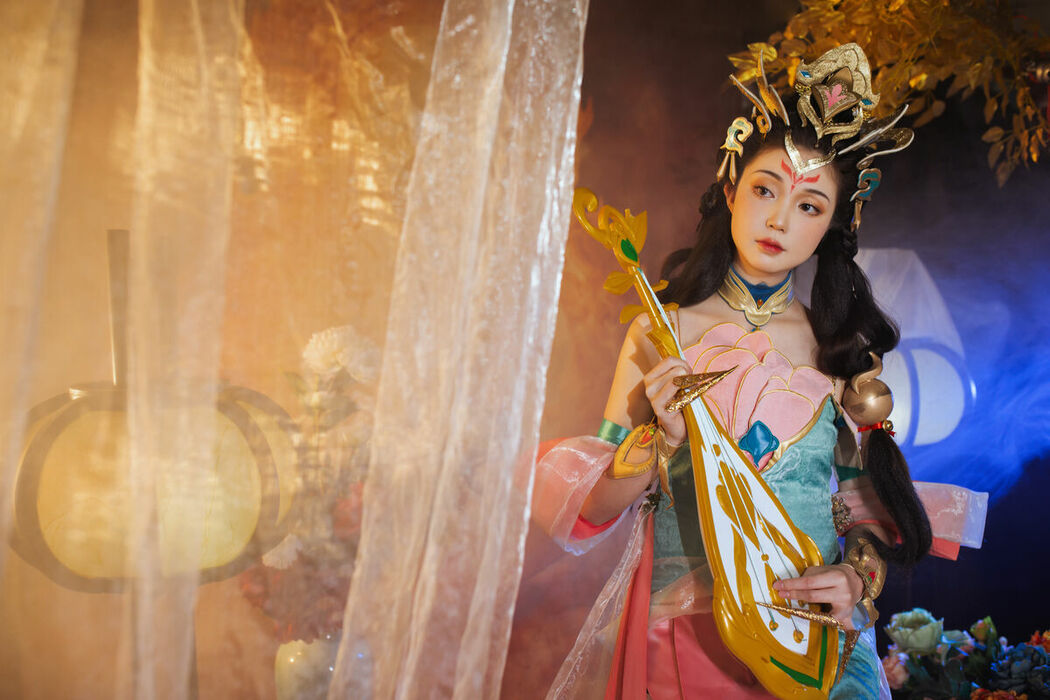 YiTuYu艺图语 Vol.8972 Stranger (17P)