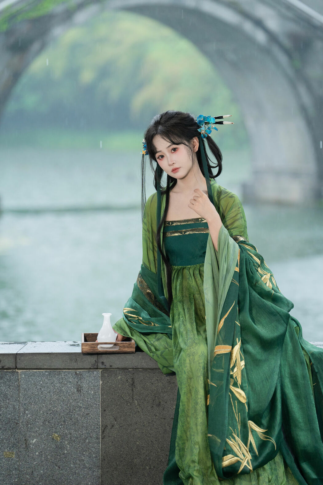 YiTuYu艺图语 Vol.8970 Jiao Yi Zhi Sui Sui (33P)