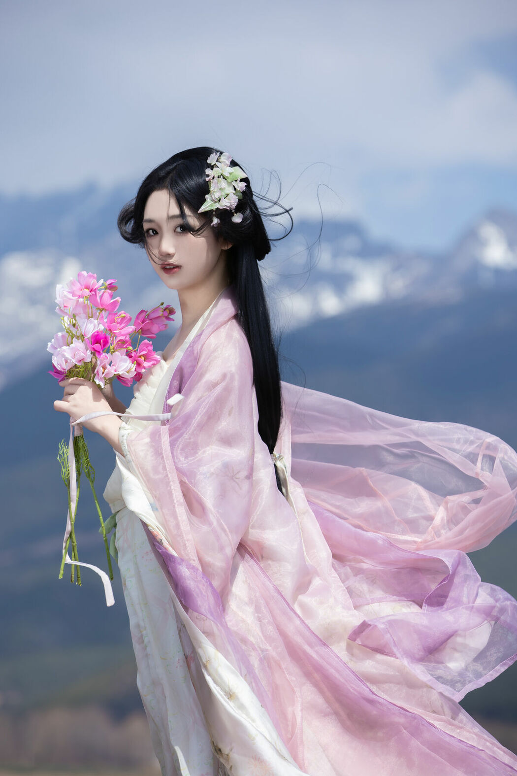 YiTuYu艺图语 Vol.8976 Wan Jiang Ting (34P)