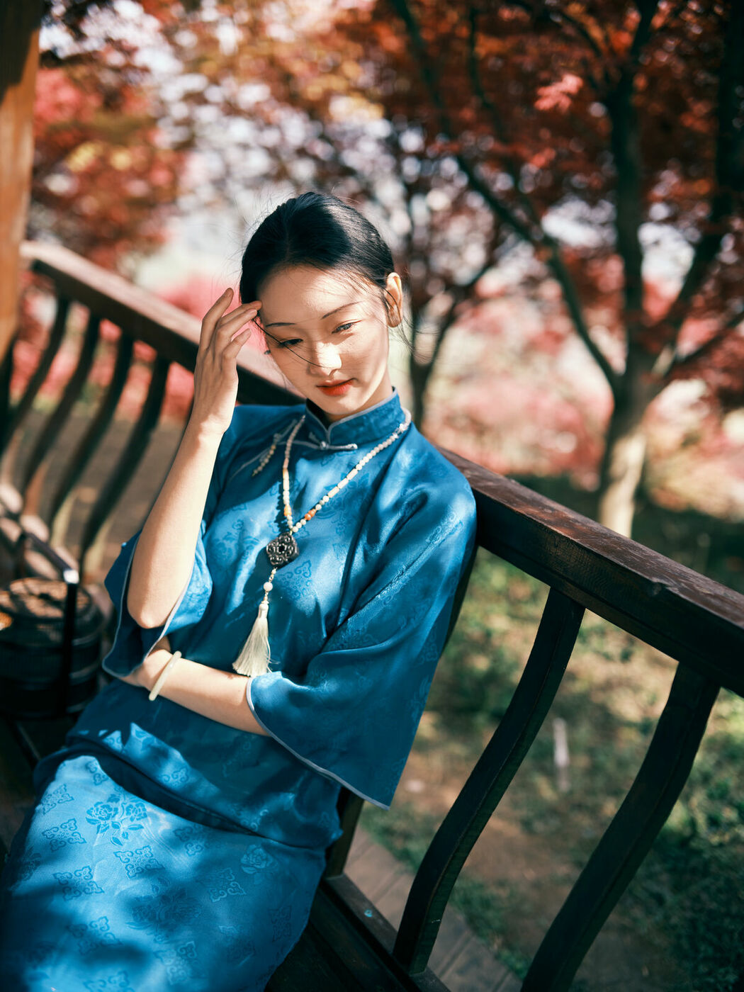 YiTuYu艺图语 Vol.8975 Yao Guai Na Li Tao (40P)