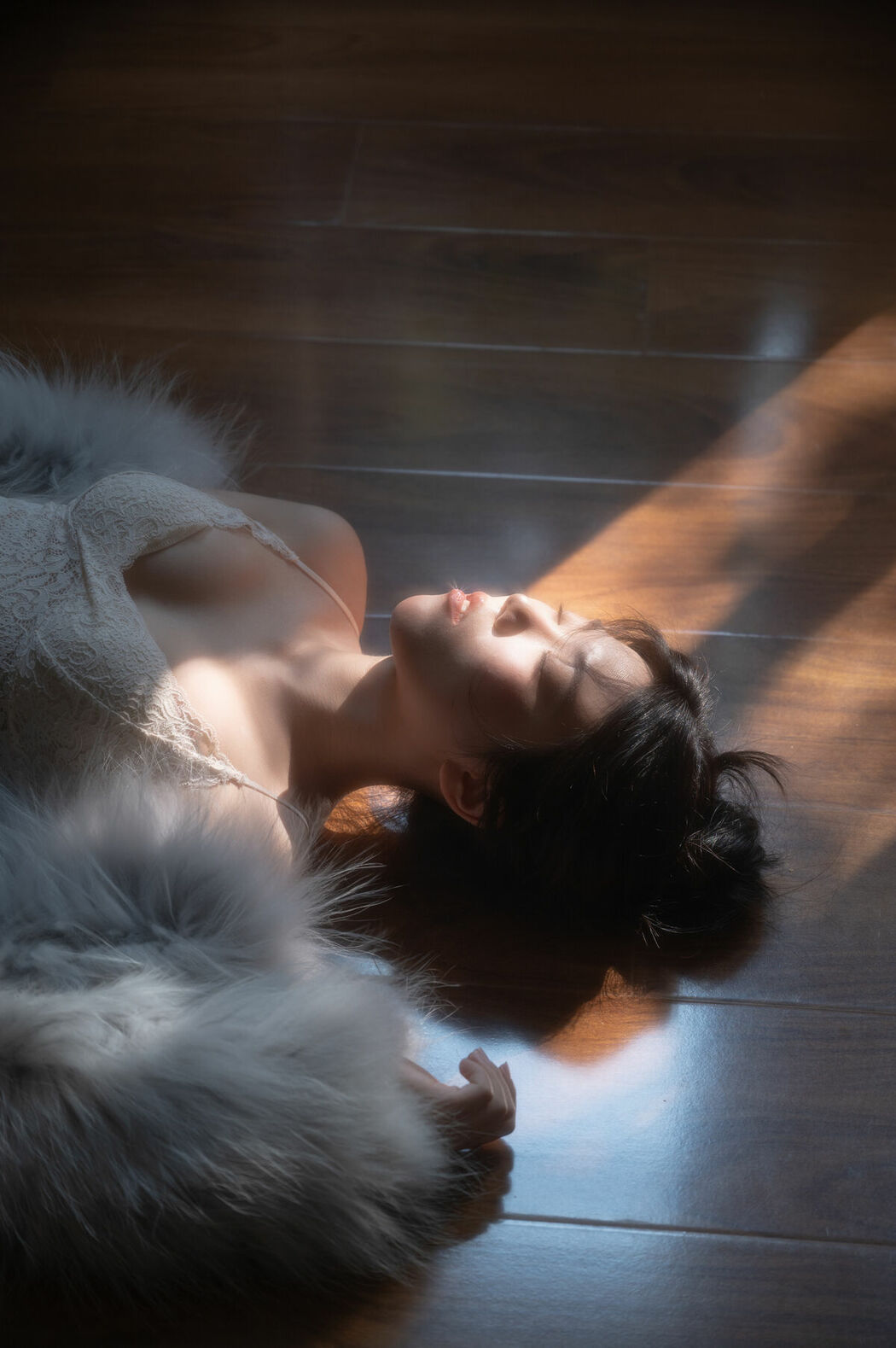 YiTuYu艺图语 Vol.8966 Le Le (14P)