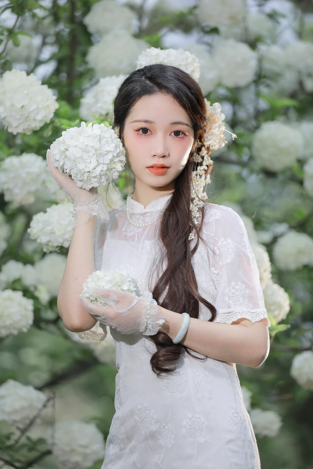 YiTuYu艺图语 Vol.8965 Hua Zhuang Shi Tian (15P)